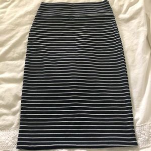 Pencil knit , high waisted skirt